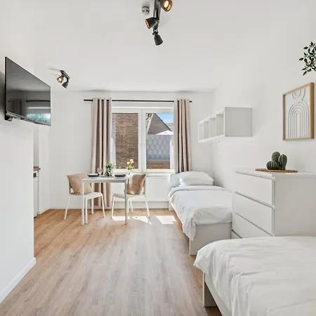 Apartment Boardinghouse *